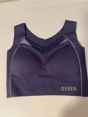 Queen Seamless Navy Wireless Sports Bra with Contrast Piping